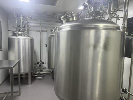 Αγορά Υπηρεσία ± 0,5% ακρίβεια Γεμίσματος 10 ml Πλύση Ampoule Sterilizing Γεμίσματος Σφραγιστική Γραμμή, 30000 PC / h Χωρίς εργαλεία CIP AGF-14S σε απευθείας σύνδεση κατασκευή