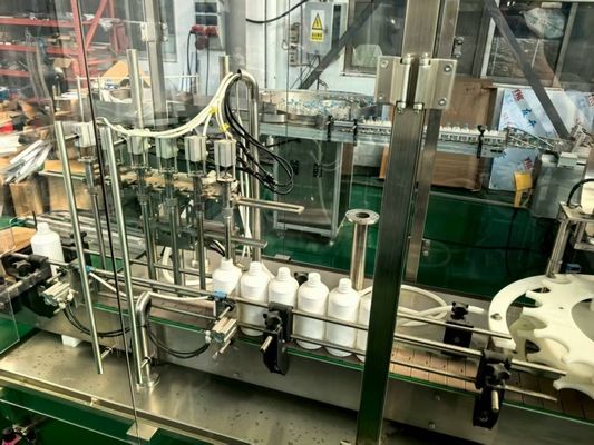 Αυτόματο μηχάνημα πλήρωσης αιθέριων ελαίων και βοτανικών εκχυλισμάτων (5-50ml)Μονομπλόκ ExdⅡBT4 με αντιεκρηκτική προστασία με απομονωμένα περισταλτικά μονοπάτια και προηγμένη ενσωμάτωση καθαρισμού αέρα